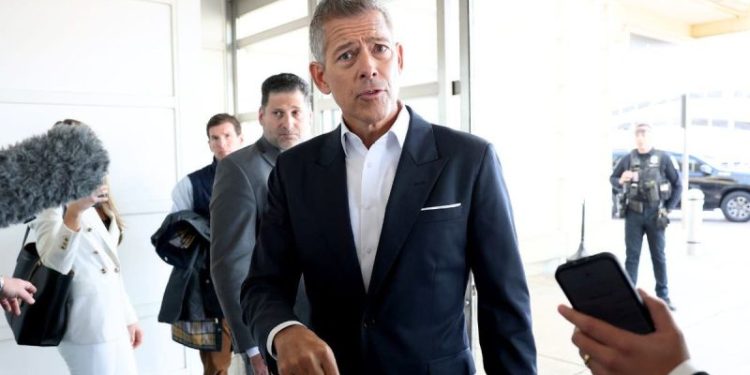 Duffy says air travel may take ‘days if not a week’ to return to normal, even after shutdown ends