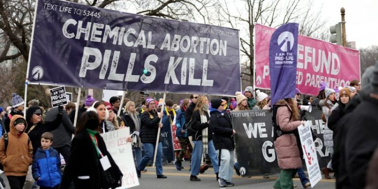 Pro-life organization calls on HHS and FDA to suspend abortion pill approval, tighten safety rules